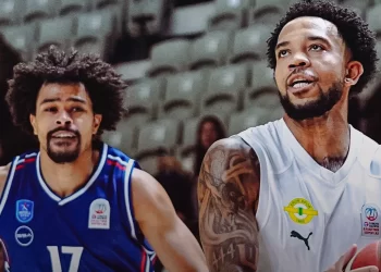 Esenler Erokspor, Anadolu Efes’i Son Periyotta Geçti!