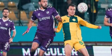 Esenler Erokspor, Keçiörengücü'nü 3 golle geçti! Esenler Erokspor, Keçiörengücü’nü 3 golle geçti!