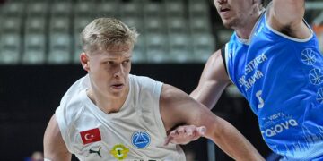 Esenler Erokspor, SCM Craiova’yı Farklı Geçti!