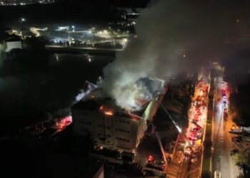 Tuzla’da ayakkabı fabrikasında yangın: Alevler 4 saatte söndürüldü Erol Köse’nin ölüm soruşturmasında takipsizlik kararı