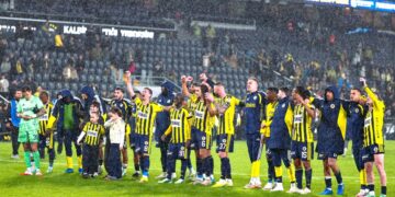 Fenerbahçe, Alanyaspor Önünde 3 Puanı 3  Golle Aldı!