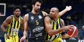 Fenerbahçe, Petkimspor’a Evinde Kaybetti!