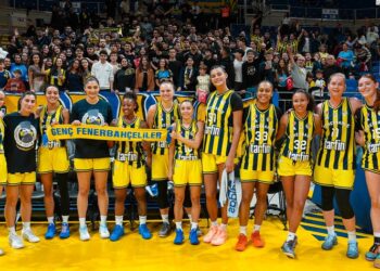 Fenerbahçe Tarfin 81-71 Flammes Carolo Basket