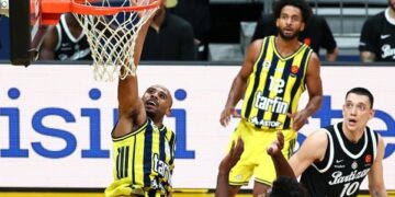 Fenerbahçe Tarfin, Partizan’ı  2. Yarıda Devirdi!