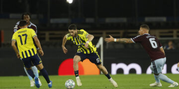 Fenerbahçe'ye İngiltere'de Şok! Fenerbahçe’ye İngiltere’de Şok!