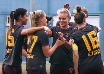 Galatasaray, Antalya'dan 3 Puanla Döndü! Galatasaray, Antalya’dan 3 Puanla Döndü!