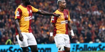 Galatasaray, Barcelona’ya Farklı Kaybetti!