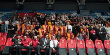 Galatasaray, Onikişubat Belediyespor'a set vermedi! Galatasaray, Onikişubat Belediyespor’a set vermedi!