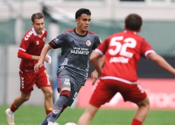 Gaziantep FK, Ankara'da 4 Golle Turladı! Gaziantep FK, Ankara’da 4 Golle Turladı!