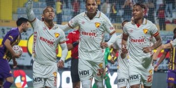 Göztepe, Eyüpspor Deplasmanında 3 Puanı 4 Golle Aldı! Göztepe, Eyüpspor Deplasmanında 3 Puanı 4 Golle Aldı!
