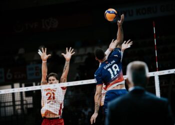 Halkbank 3-1 Galatasaray Madeş Mobilya Halkbank 3-1 Galatasaray Madeş Mobilya