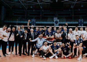 Halkbank, İzmir'den 3 Puanla Döndü!! Halkbank, İzmir’den 3 Puanla Döndü!!