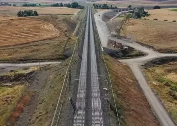 Ankara-Kayseri hızlı tren hattında yüzde 50 eşiği aşıldı Ankara-Kayseri hızlı tren hattında yüzde 50 eşiği aşıldı