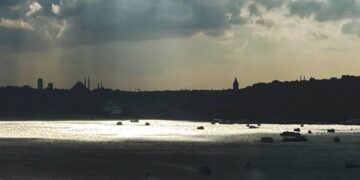 İstanbul'da hava iki günde değişecek: Önce yaz, ardından sonbahar İstanbul’da hava iki günde değişecek: Önce yaz, ardından sonbahar