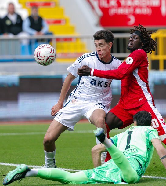 Kasımpaşa, Samsunspor'u 4 Golle Devirdi! kasimpasa samsunsporu 4 golle devirdi habermeydan e1792330539213