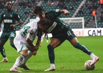 Kocaelispor ile Rizespor yenişemedi! Kocaelispor ile Rizespor yenişemedi!