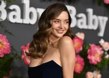 Miranda Kerr’den dikkat çeken itiraf! Hastalığı için özel diyet uyguluyor Miranda Kerr’den dikkat çeken itiraf! Hastalığı için özel diyet uyguluyor