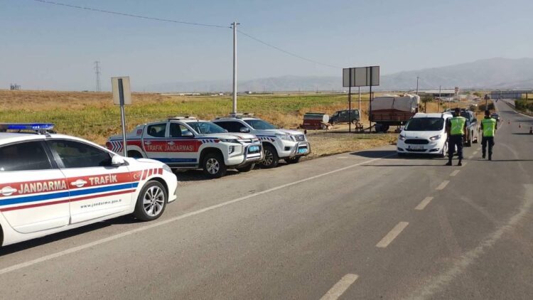 Muş'ta, Jandarmadan Dev Trafik Denetimi! musta jandarmadan dev trafik denetimi habermeydan