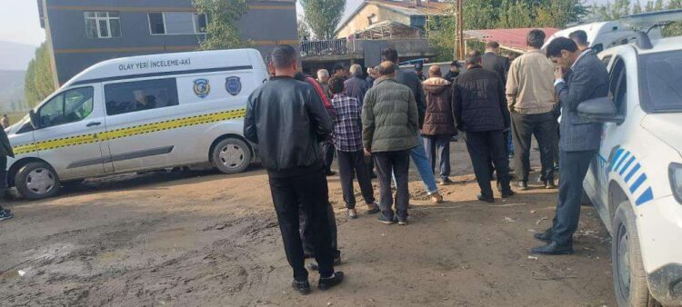 Muş'taki Arazi Kavgası Kanlı Bitti: 2 Ölü mustaki arazi kavgasi kanli bitti 2 olu habermeydan