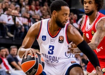 Olympiakos 89-66 Anadolu Efes Olympiakos 89-66 Anadolu Efes