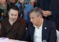Özgür Özel’den Atilla Taş’a anlamlı taziye ziyareti Özgür Özel’den Atilla Taş’a anlamlı taziye ziyareti