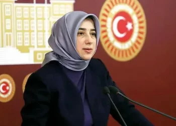 Özlem Zengin kimdir? Kaç yaşında ve nereli? Özlem Zengin kimdir? Kaç yaşında ve nereli?