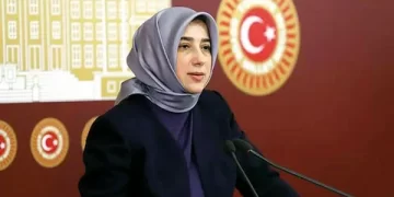 Özlem Zengin kimdir? Kaç yaşında ve nereli? Özlem Zengin kimdir? Kaç yaşında ve nereli?