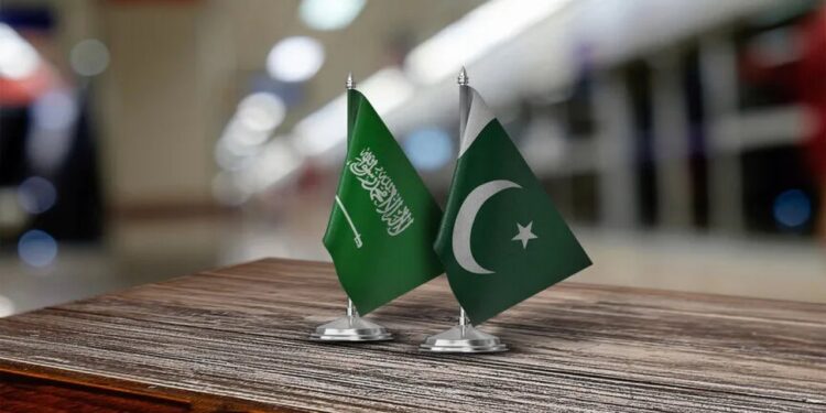 Pakistan'dan Suudi Arabistan'a Husi saldırıları karşısında destek Pakistan'dan Suudi Arabistan'a Husi saldırıları karşısında destek...