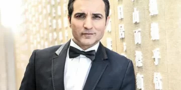 Rafet El Roman’ın sır gibi sakladığı nişanlısı ortaya çıktı Rafet El Roman’ın sır gibi sakladığı nişanlısı ortaya çıktı