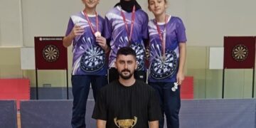 Sinop Türkeli Ayaz Ortaokulu, Dartta 4'te 4 Yaptı! Sinop Türkeli Ayaz Ortaokulu, Dartta 4’te 4 Yaptı!