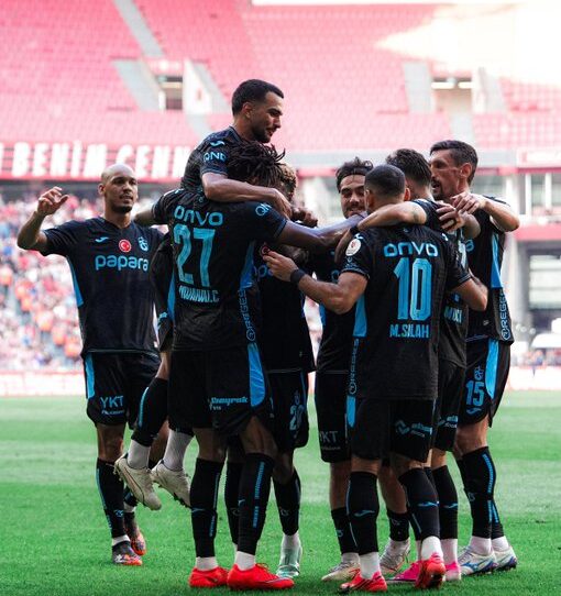 Trabzonspor, Samsun'da 3 Puanı 3 Golle Aldı! trabzonspor samsunda 3 puani 3 golle aldii habermeydan e1791645399326