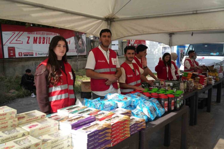 turk kizilaydan musta anlamli dayanisma habermeydan