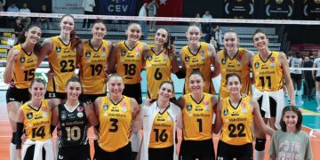 VakıfBank, yeni sezona Beşiktaş galibiyeti ile başladı! VakıfBank, yeni sezona Beşiktaş galibiyeti ile başladı!