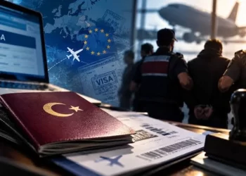 Vize şirketlerine bot operasyonu: 8 ilde 60 gözaltı kararı Vize şirketlerine bot operasyonu: 8 ilde 60 gözaltı kararı