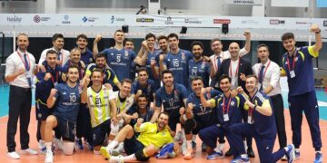 İstanbul BB 1-3 Fenerbahçe Medicana İstanbul BB 1-3 Fenerbahçe Medicana