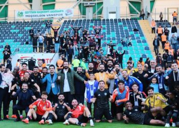Vanspor FK, Sarıyer'e 1 Attı 3 Aldı! Vanspor FK, Sarıyer’e 1 Attı 3 Aldı!